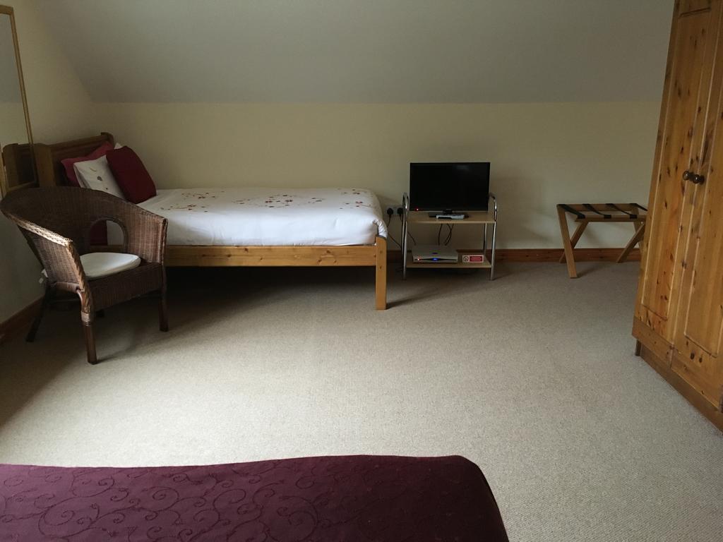 Riversdale House Accommodation Лараг Екстериор снимка