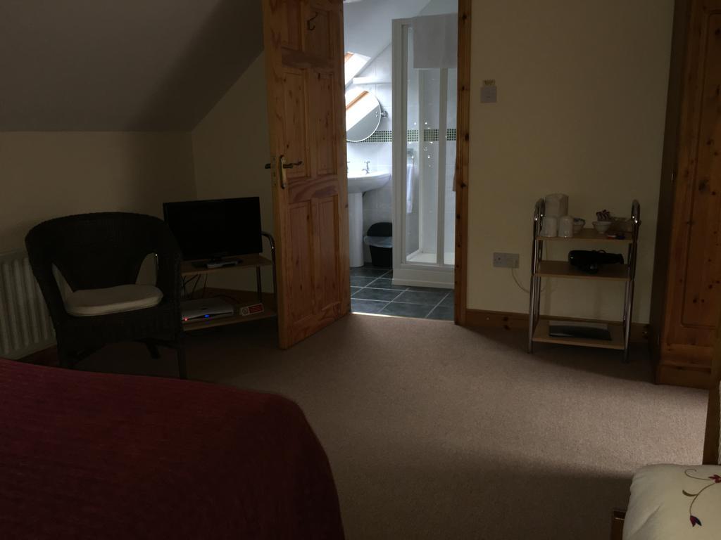 Riversdale House Accommodation Лараг Екстериор снимка