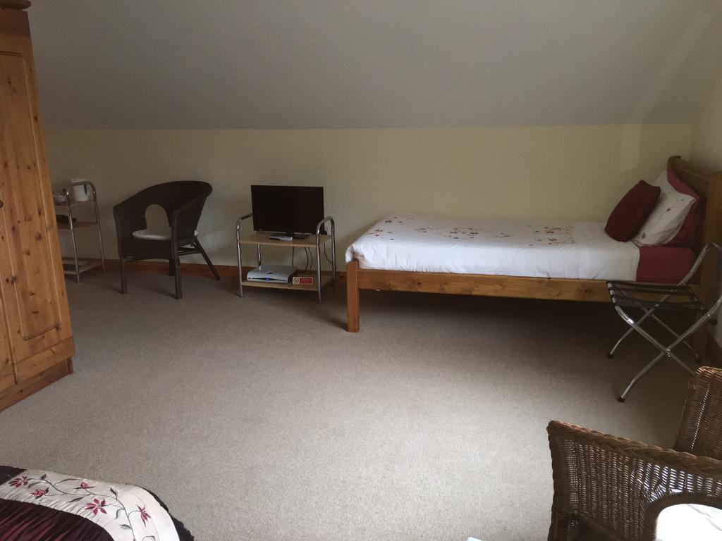 Riversdale House Accommodation Лараг Екстериор снимка