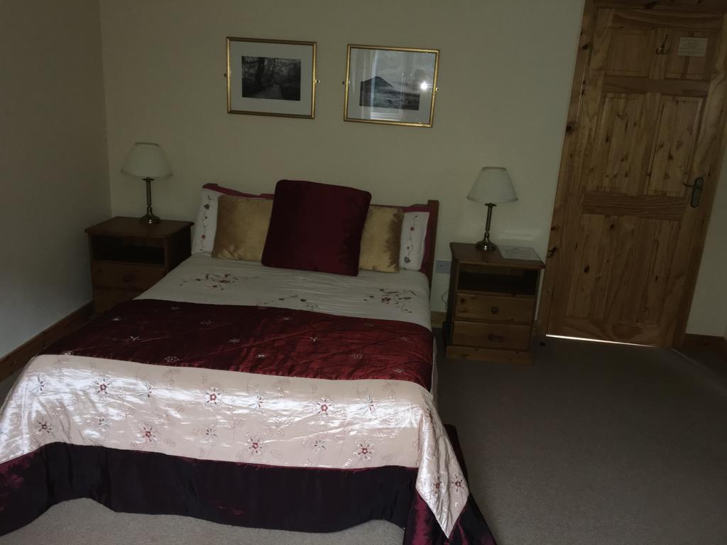 Riversdale House Accommodation Лараг Екстериор снимка
