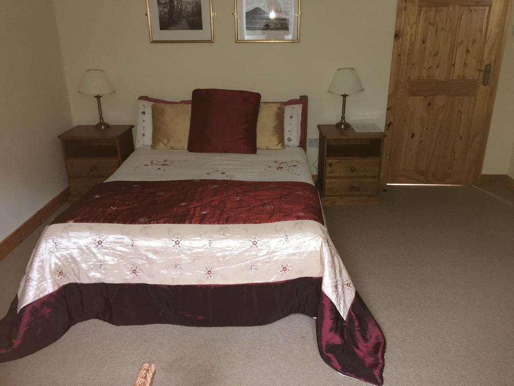 Riversdale House Accommodation Лараг Екстериор снимка